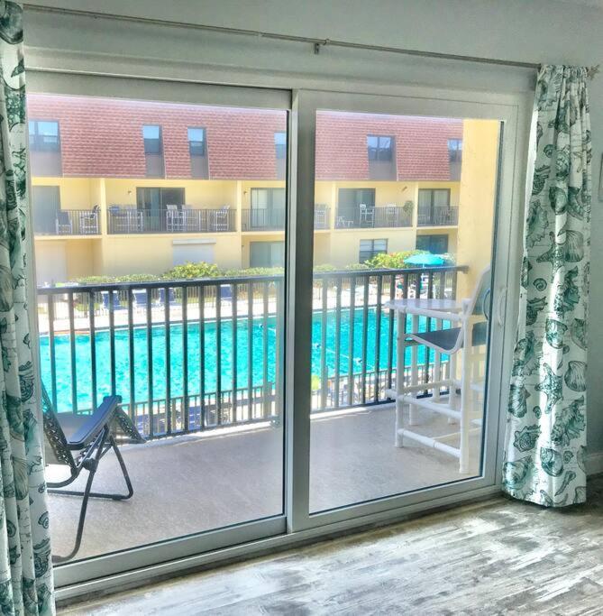 Condo By The Sea! Cocoa Beach Exterior photo
